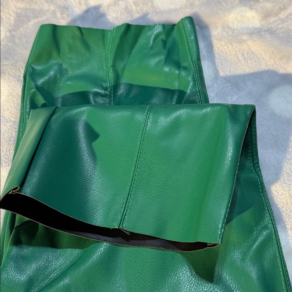 Kori Vibrant Green Skinny Pants - Picture 6 of 6